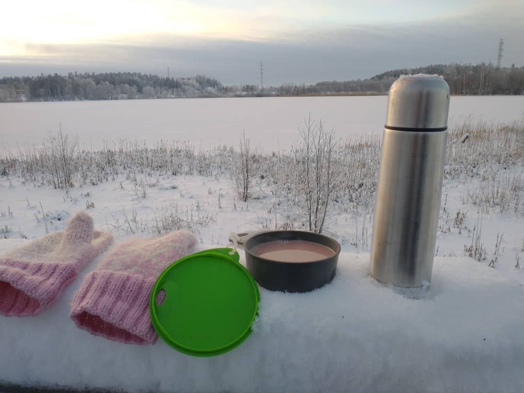 Seikkailua Naantalin luolalanjärvellä